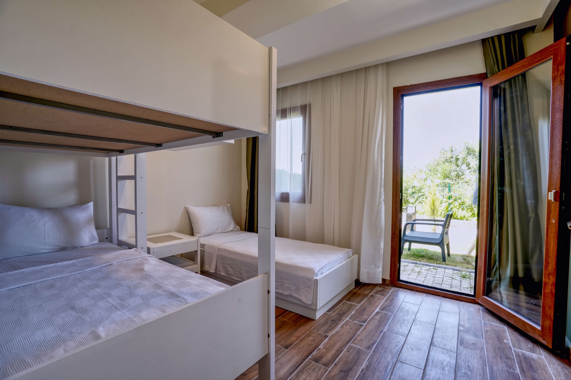 s8